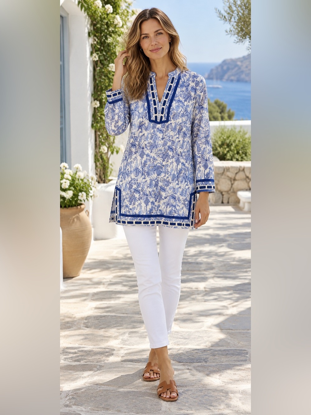 Saint tropez west blue and white paisley top m